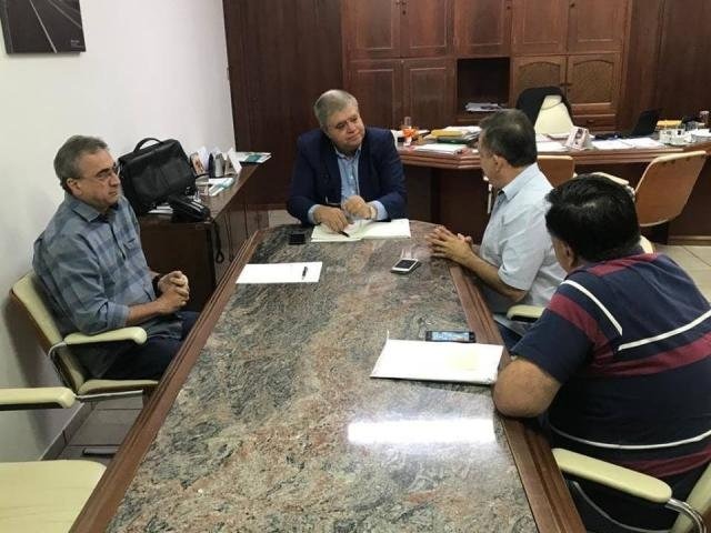 Ministro Carlos Marun em reunião na sede do Dnit, na Capital (Foto: Liniker Ribeiro)
