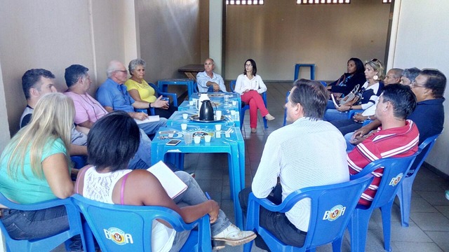 Participaram desta reunião o Movimento dos Trabalhadores Rurais Sem Terra (MST) e sindicatos de Três Lagoas.(Divulgação) 