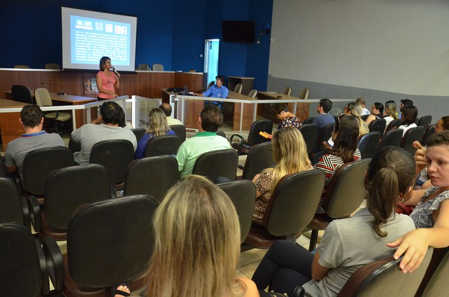 A secretária de Saúde, Angelina Zuque, não esteve presente (Foto/Assessoria)