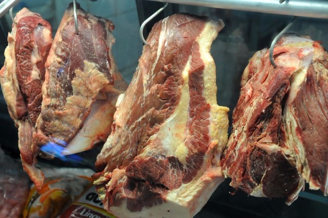 EUA anunciam suspensão de importação de carne fresca do Brasil Embargo norte-americano pode estimular que novos países a adotarem o cancelamento temporário das importações(Arquivo/Perfil News)