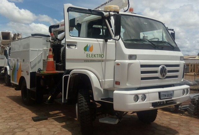 Elektro faz balanço dos trabalhos executados e reforça frota com caminhão de uso militar Caminhão Volkswagen Worker atuará em locais alagados, arenosos e irregulares, facilitando os serviços da equipe. (Foto: Paulo Rezende)