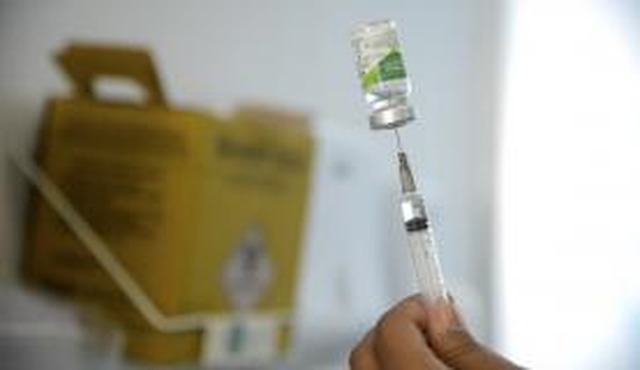 Anvisa pode liberar vacinação em farmácias; entidades criticam proposta A permissão para a vacinação nas farmácias está prevista em lei (Foto/Agência Brasil)