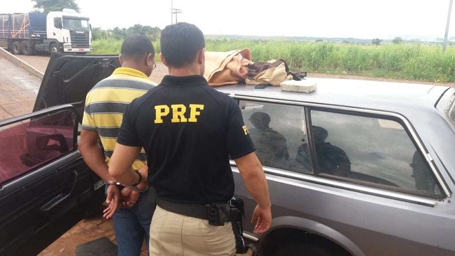 PRF apreende 21,8kg de cocaína na BR-158, em Paranaíba Foto: Divulgação PRF.
