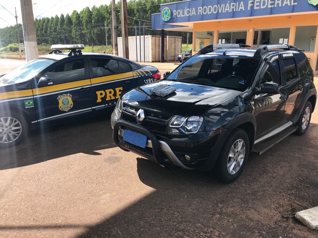 Veículo Duster com placas de Itororó (BA) era conduzido por um cadeirante. (Foto: Polícia Rodoviária Federal)