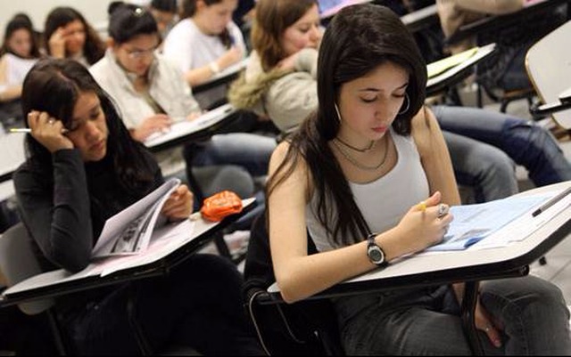Inscrições para o Vale Universidade em MS começam nesta segunda-feira O governo do estado paga diretamente a universidade ou faculdade até 70% do valor da mensalidade (Foto/Divulgação)