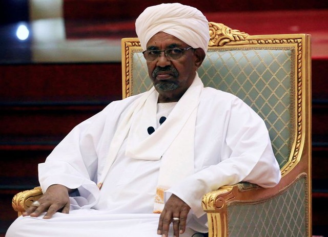 Presidente do Sudão é deposto por militares após 30 anos no poder Omar al-Bashir foi deposto por militares. Sudão vive forte crise econômica (REUTERS/Mohamed Nureldin Abdallah/Direitos Reservados)