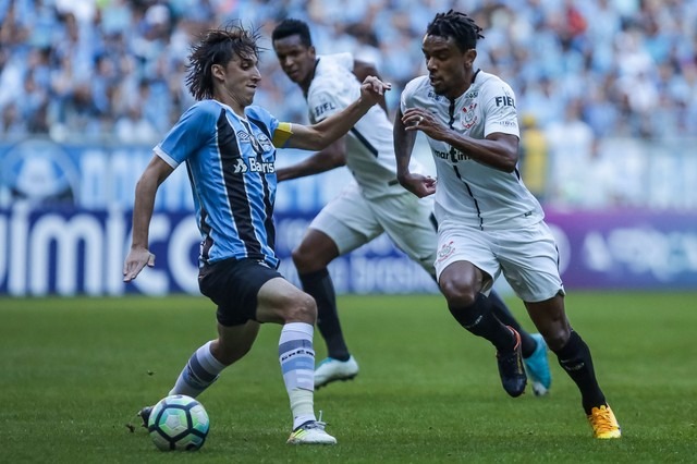 Cinco chutes, um gol: Corinthians vira líder em eficiência nas finalizações Finalizações se tornou preocupação da comissão técnica desde o início do ano(Foto: Globoesporte.com)