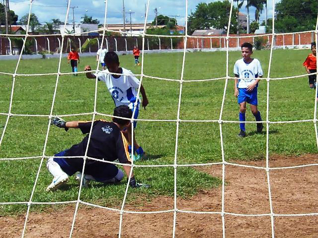 Campeonato Municipal de Futebol de Base teve três rodadas.(Foto:Divulgação/Assecom)