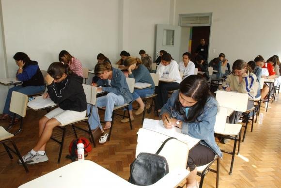 Termina nesta sexta-feira prazo para inscrição no Fies Para esta edição, serão ofertadas 155 mil vagas. No total, em 2018, o número chegará a 310 mil vagas. (Foto: Divulgação)
