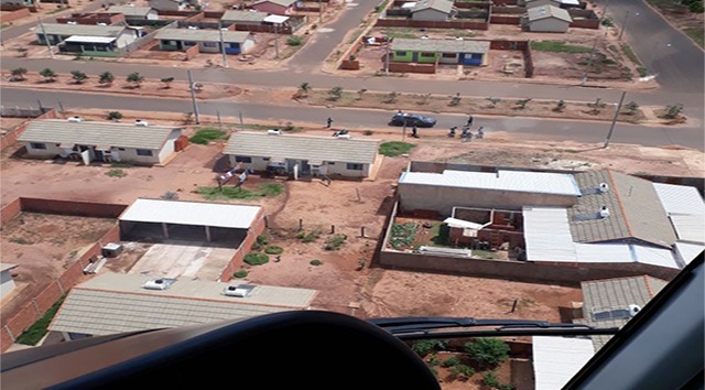 Secretaria de Segurança realiza operação em municípios localizados na fronteira A ação que está sendo realizada em Antônio João, Ponta Porã, Aral Moreira, Coronel Sapucaia, Tacuru, Paranhos e Sete Quedas, conta com o emprego de um helicóptero do Grupamento de Policiamento Aéreo (GPA). (Foto: Divulgação)