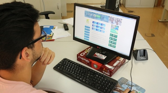 Termina nesta sexta-feira inscrição para o Vale Universidade No Vale Universidade o Estado paga até 70% do valor da mensalidade na universidade conveniada (tendo como limite máximo mensal o valor de um salário mínimo). (Foto: Divulgação)