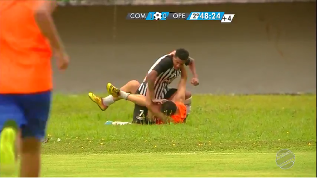 Jéfferson Reis é suspenso por 12 jogos por agressão à gandula (Foto: Divulgação)