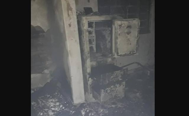 Incêndio destrói casa no centro de Três Lagoas Casa ficou totalmente destruída; polícia trabalha com a hipótese de incêndio criminoso. Foto: Corpo de Bombeiros