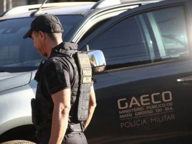 Operação caça integrantes de facções em 15 estados, entre eles MS Agente do Gaeco durante uma das operações em Campo Grande (Foto: Marco Ermínio/Arquivo)