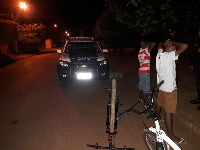 Polícia Militar realiza operação ‘Bairro Seguro’ em Três Lagoas Operação Bairro Seguro foi realizada nesta sexta-feira (2). (Foto: Divulgação/ Polícia Militar)