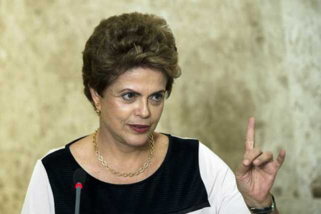 Dilma diz que conversará sobre a convocação do Congresso com Renan Calheiros (Foto:Marcelo Camargo/Agência Brasil)