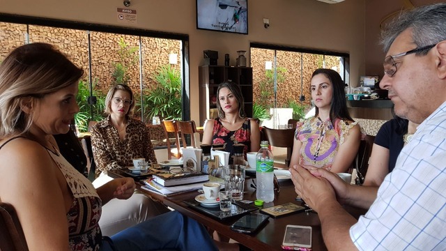 Comissão para combater violência contra a mulher é criada pela OAB em Três Lagoas As integrantes da Comissão se reuniram na manhã desta segunda-feira e recebeu a reportagem do Perfil News (Foto: Viviane Pinheiro)