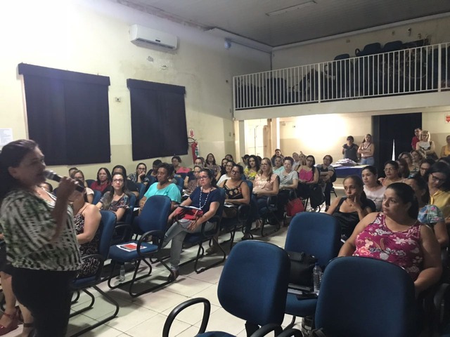 Profissionais da SEMEC de Três Lagoas participam de DIA D promovido pelo Ministério da Educação A BNCC é o documento que define os conhecimentos essenciais que todos os alunos da Educação Básica têm o direito de aprender (Foto/Assessoria)