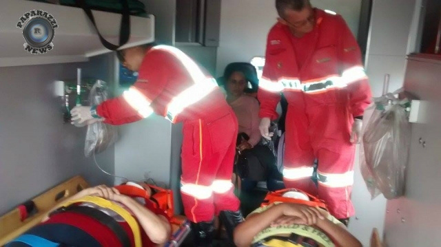 Ônibus da Reunidas bate em caminhão pipa e alguns passageiros ficam feridos Os feridos foram encaminhados a um hospital no município paulista (Foto: Paparazzi News)