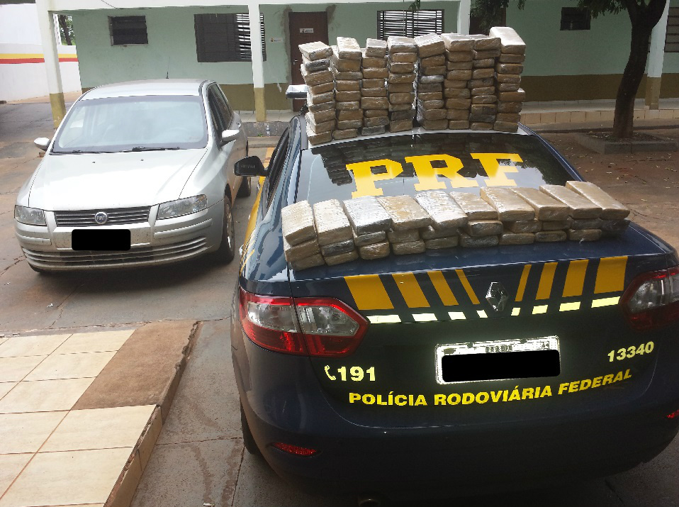 A droga estava escondida no interior do carro (Foto: Assessoria)