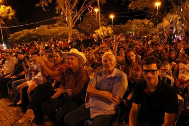 Entre as autoridades que prestigiaram o evento, estavam também: vice-prefeito Paulo Salomão; diretor de Cultura da Secretaria Municipal de Educação e Cultura (Foto/Assessoria)