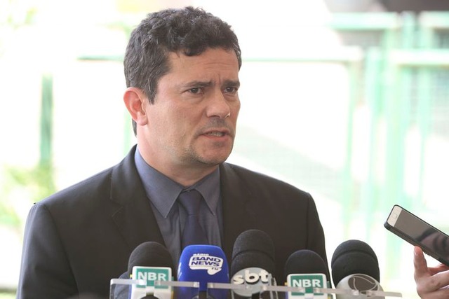 Moro anuncia nomes para a PRF e Secretaria de Defesa do Consumidor Sergio Moro anunciou mais dois nomes para compor a equipe do Ministério da Justiça (Valter Campanato/Agência Brasil)