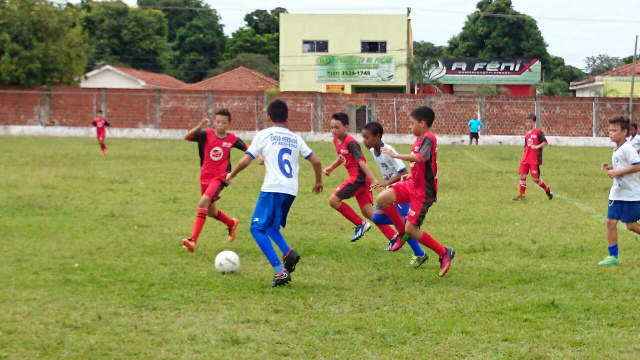 Recanto do Galo e o Lelão/Três Lagoas disputarão a final do Campeonato de Futebol de Base A partida será no dia 12 de abril, na Associação Desportiva Noroeste (ADEN). (Foto: Divulgação)