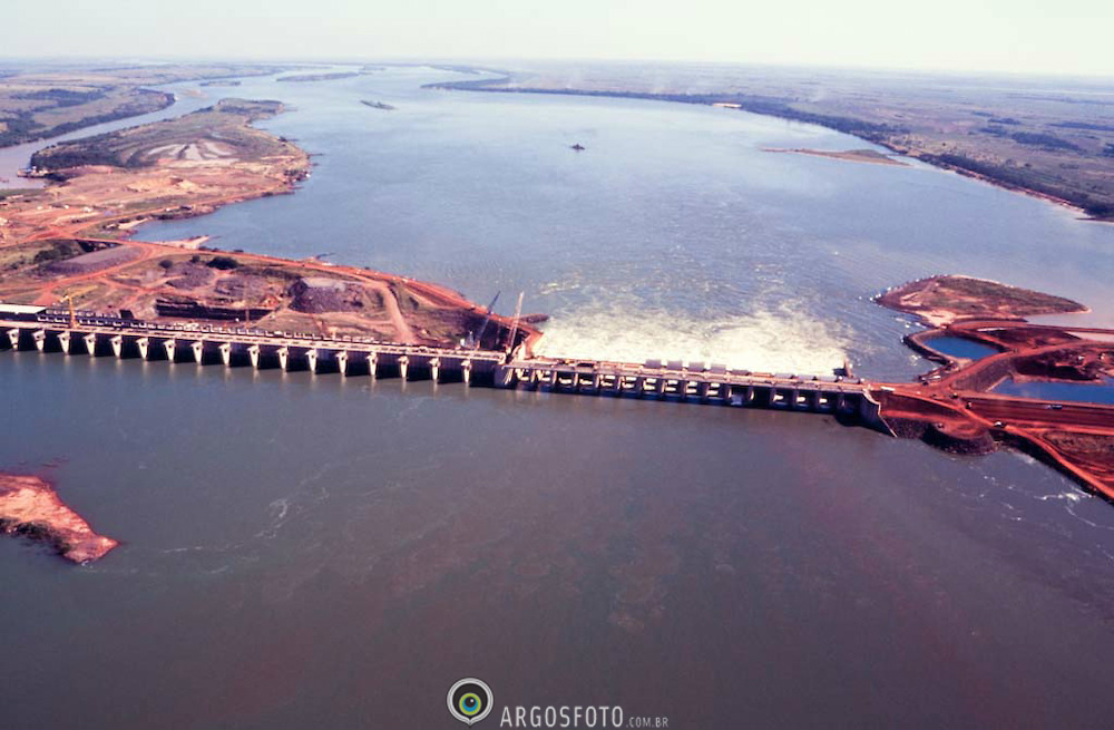 Usina Sérgio Motta, onde o grupo paulista pescava quando o vendaval os atingiu (Foto: Google)