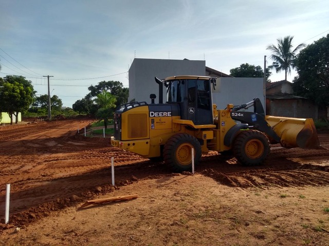Após finalizar o sistema de drenagem, Jardim Dourados começa a receber obras de pavimentação