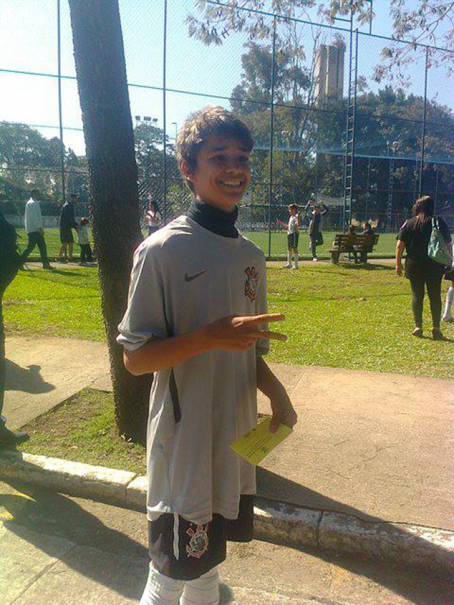 Téo ficou duas semanas sobre observação do professor Marcelo Marelli e do coordenador Edison Rocco no Parque São Jorge (Foto: Divulgação)