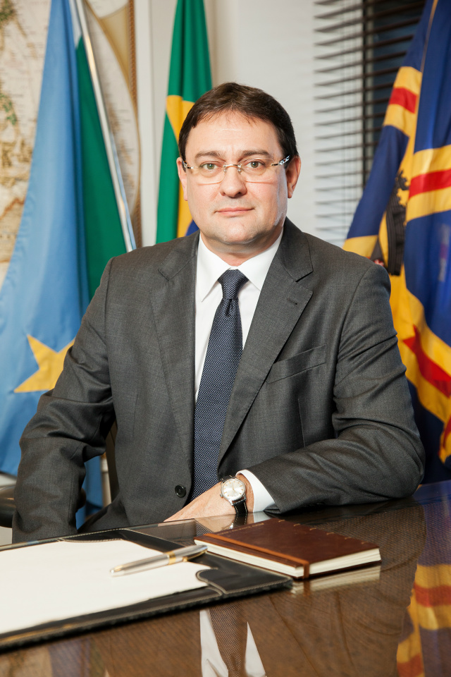 A indústria de MS assina a carteira contra a crise A indústria de MS assina a carteira contra a crise