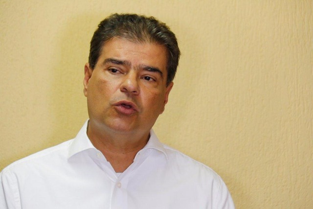 Ação revela 'ligações' entre empreiteiros e integrantes da gestão de Nelsinho Trad Ação revela 'ligações' entre empreiteiros e integrantes da gestão de Nelsinho Trad