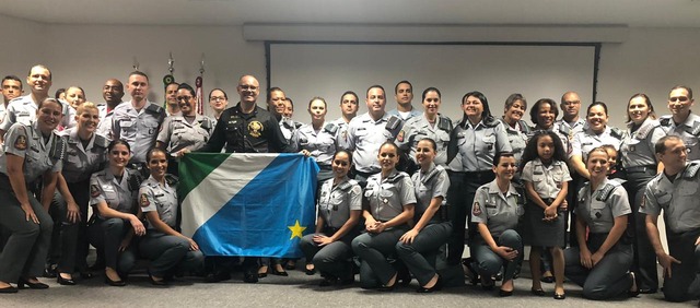 DOF participa do Curso de Especialização em Comunicação Social na Polícia de SP Turma se formou na especialização em comunicação social da PMESP