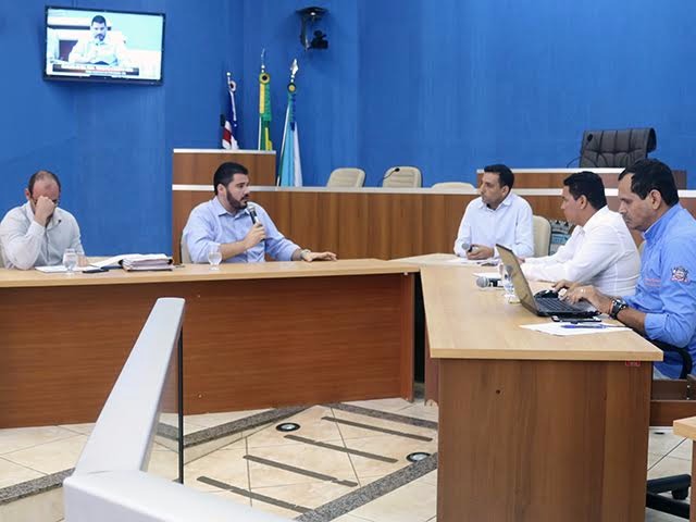 Secretário de Desenvolvimento Econômico é ouvido por Comissão Todo o processo de solicitação da área teve início, no dia 06 de abril, quando o empresário protocolou o pedido (Foto/Assessoria)