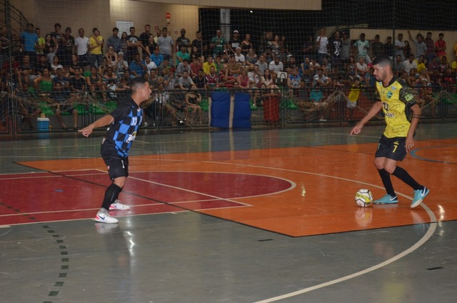 O jogo levantou a torcida do início ao fim, mas, o delírio ficou por conta da torcida do Muito Mais Futsal que venceu a Copa Unimed por 4 a 2 (Foto/Assessoria)