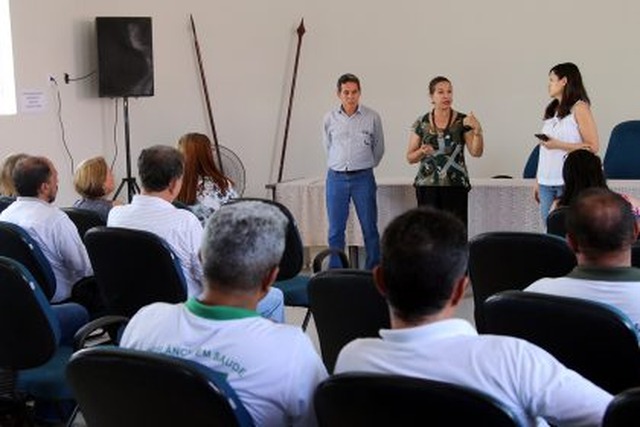 A secretária de Saúde se referiu às equipes de atendimento no Hospital Nossa Senhora Auxliadora, Unidade de Pronto Atendimento (Foto/Assessoria)