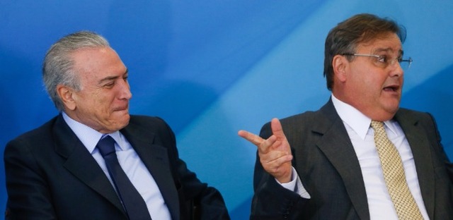 Michel Temer (e) e o então ministro da Secretaria de Governo, Geddel Vieira Lima