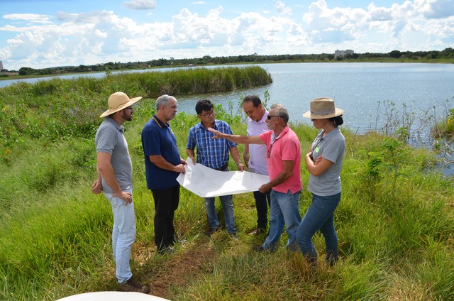 Prefeitura e entidades se reúnem para discutir implantação de caixas de decantação na Segunda Lagoa Este projeto é um compromisso da atual gestão municipal que sempre está preocupada em sanar os problemas ambientais (Foto/Assessoria)