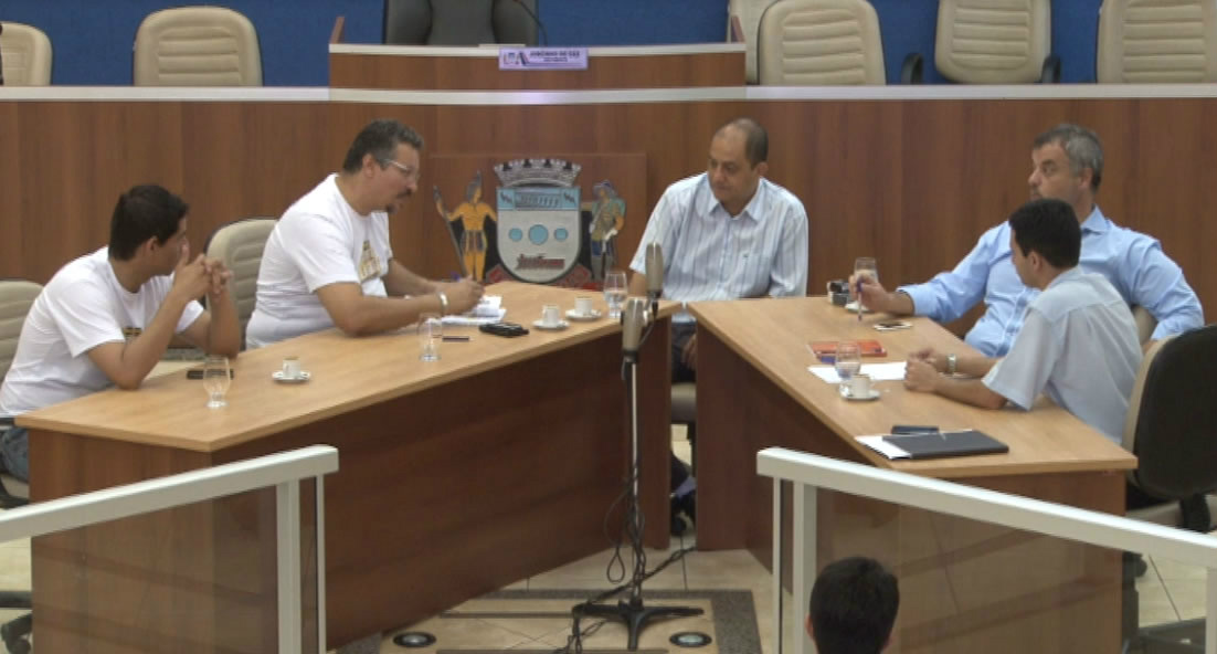 Câmara Municipal adquire veículos por meio de licitação Apenas uma empresa compareceu ao pregão para a compra de veículos (Foto: Assessoria)