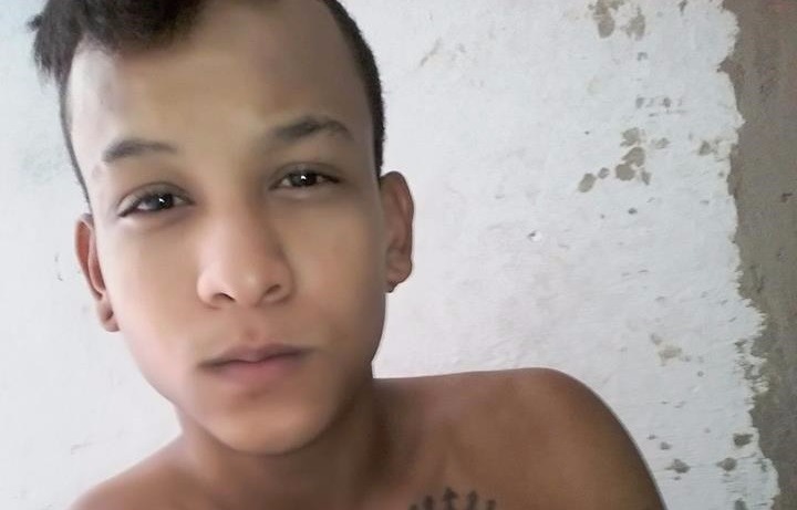 Ralf Rafael Caires Siqueira tem 18 anos. (Foto: Reprodução/ Rede social). 