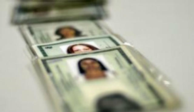 Em março, houve uma tentativa de fraude contra o consumidor a cada 17 segundos Em março, a cada 17 segundos, houve uma tentativa de golpe financeiro com o uso de identidade falsa (Foto: Marcello Casal Jr./Agência Brasil)