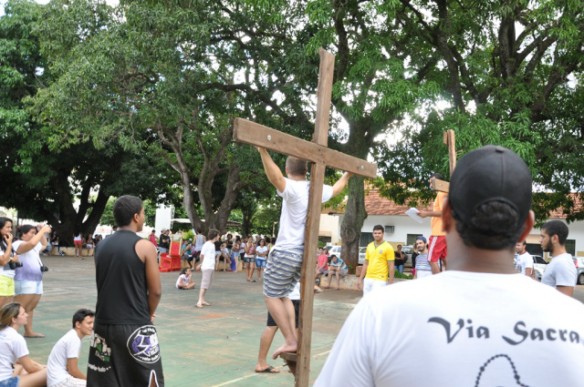 Jovens realizam encenação da Paixão de Cristo nesta sexta Cerca de 200 jovens irão participar. (Foto: Divulgação)