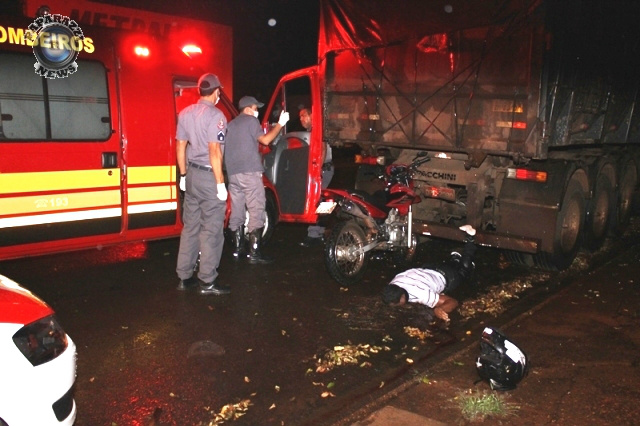 Os bombeiros socorreram a vítima para hospital em Andradina, mas o jovem não resistiu e veio a óbito (Foto: Paparazzi News)