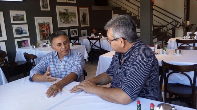 ‘Não vou administrar com corrupto’, promete Odilon de Oliveira Odilon disse que completar 55 anos de trabalho resolveu se aposentar e recebeu convites de diversos partidos políticos, porém aceitou a proposta do PDT (Foto: Viviane Pinheiro)