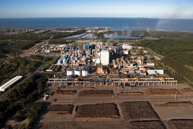 Foto área da Unidade da Fibria em Aracruz (Foto: Divulgação/ Fíbria)