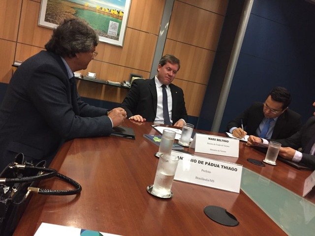 Brasilândia poderá ter mais recursos federais para melhorias da Cidade O prefeito realizou uma visita no Senado (Foto:Assessoria)