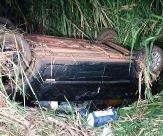 Motociclista é arrastado por 30 metros, perde as duas pernas e morre em acidente (Foto: Correio do Estado)