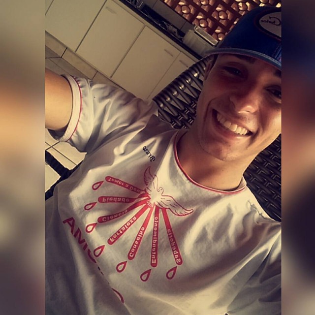 Em briga de irmãos, um morre ao ser esfaqueado em Inocência Bruno Aparecido tinha 21 anos e cursava Agronomia em uma faculdade de Três Lagoas (Foto: Reprodução/Facebook)