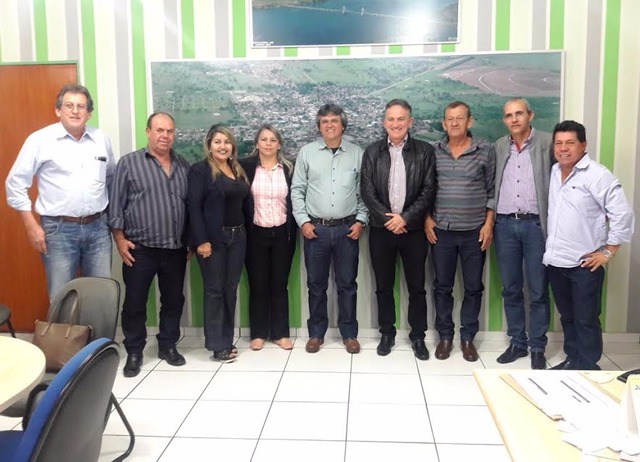 Prefeitura e vereadores de Brasilândia cobram demandas ao representante do governador Prefeitura e vereadores de Brasilândia cobram demandas ao representante do governador