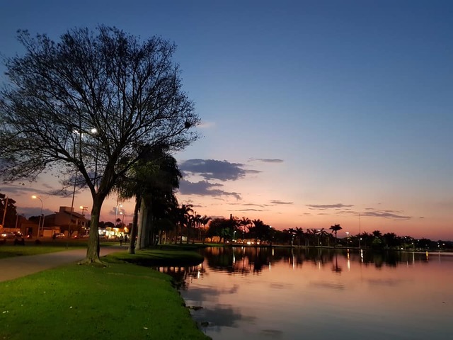 Quinta-feira (12) começou com céu aberto em Três Lagoas. (Foto: Ricardo Ojeda/ Perfil News).